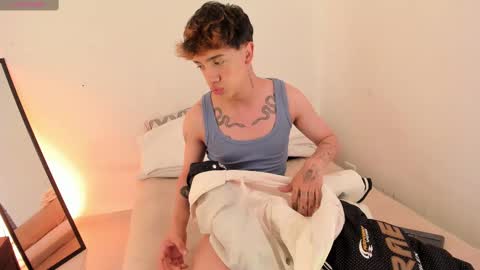Snapshot of timothy_ross chatting on September 22, 8:35 pm Timothy 21 years old online show from September 22, 8:35 pm