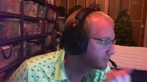 timtimmyyyy online show from September 12, 8:22 pm