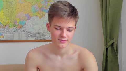 Snapshot of timytwinkboy chatting on February 25, 11:21 am Tim online show from February 25, 11:21 am