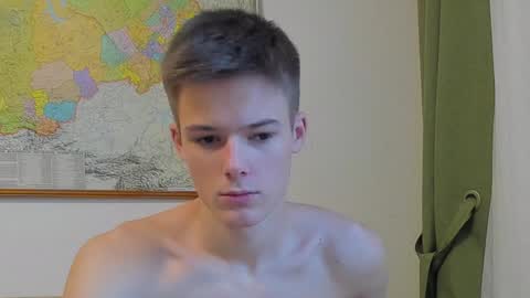 Snapshot of timytwinkboy chatting on December 3, 10:12 am Tim online show from December 3, 10:12 am