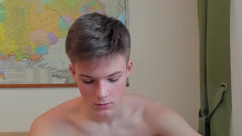 Snapshot of timytwinkboy chatting on February 11, 10:14 am Tim online show from February 11, 10:14 am