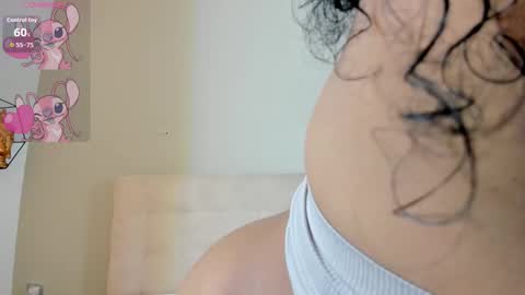 Snapshot of tinacurly chatting on October 12, 10:19 am Tina online show from October 12, 10:19 am