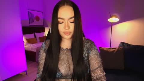 hi im curvy babyface girlie Tina online show from February 18, 8:25 am