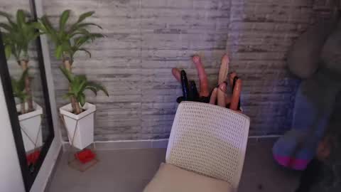 Snapshot of tinna__hottie chatting on September 16, 6:11 pm Tinna Goddess online show from September 16, 6:11 pm