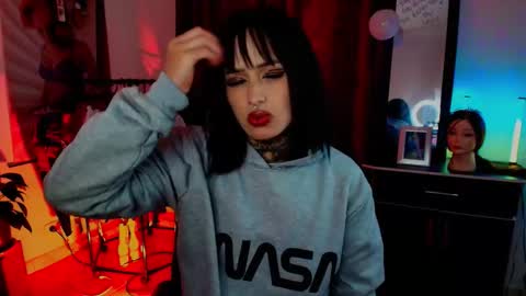 I AM BELLA  ----------- follow my  IG  TINNS 69 online show from November 23, 2:53 am