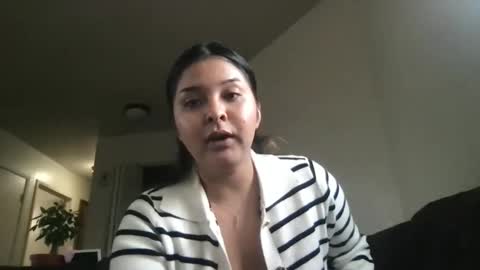 tinnnyyminx online show from November 6, 4:43 pm