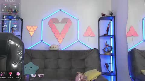 tiny_vixen_ online show from September 8, 2:27 pm