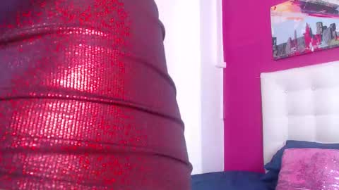 Snapshot of tiny_whore18 chatting on October 22, 4:19 pm tiny_whore18 online show from October 22, 4:19 pm