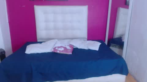 tiny_whore18 online show from February 12, 6:39 am