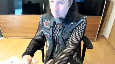 Tirolerboy27 online show from April 28, 8:18 am