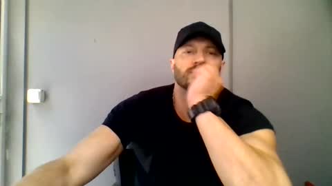 titan_heart online show from July 17, 10:17 am