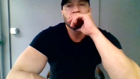 titan_heart online show from July 4, 5:44 am