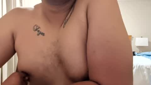 tj526316275 online show from June 13, 4:23 am