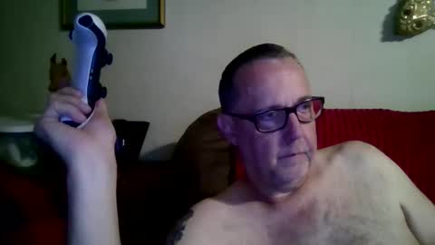 Vols online show from April 3, 4:41 am