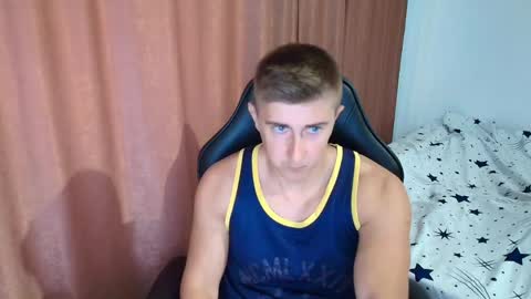 todhorny987 online show from March 25, 10:44 am