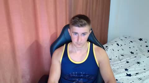 todhorny987 online show from March 26, 10:53 am