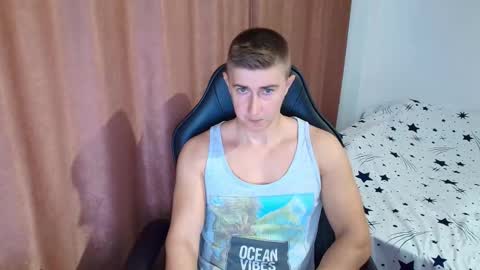 todhorny987 online show from February 5, 7:12 am