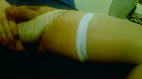 Love2sucNylonToes online show from May 28, 11:52 am