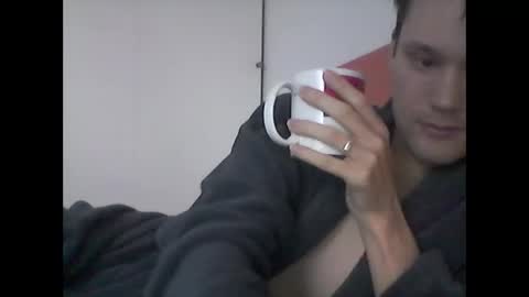 tokiomotel online show from February 19, 8:13 am