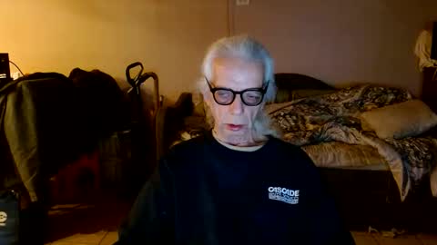 tom112292014 online show from March 29, 11:17 pm