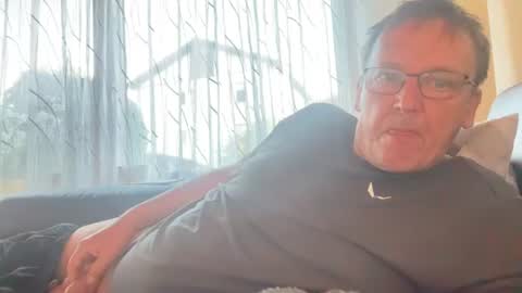 Tom online show from July 5, 5:42 pm
