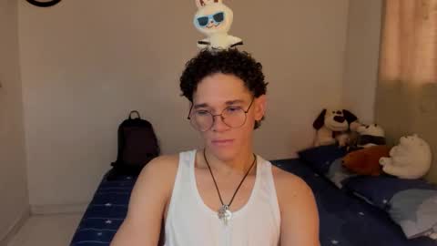 Tom Blue online show from October 24, 1:45 pm