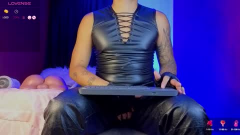 Tom online show from October 1, 2:10 am