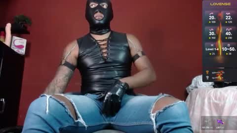 Tom online show from March 11, 4:40 pm