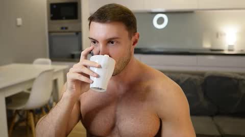 Tom online show from November 18, 7:11 am