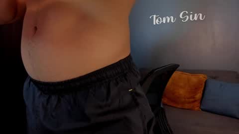Tom Sin online show from December 25, 12:58 pm