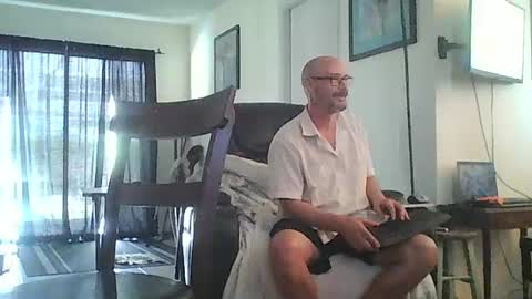 sirmuggsalot online show from July 17, 3:14 pm