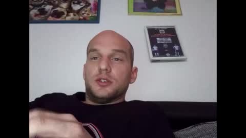 Snapshot of tome55555 chatting on December 22, 12:39 am tome55555 online show from December 22, 12:39 am