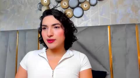 Snapshot of tomlondon_ chatting on February 18, 11:44 am   online show from February 18, 11:44 am