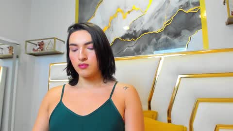 Snapshot of tomlondon_ chatting on March 2, 11:39 am   online show from March 2, 11:39 am