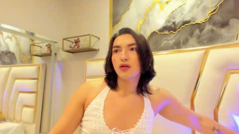 Snapshot of tomlondon_ chatting on March 4, 11:40 am   online show from March 4, 11:40 am