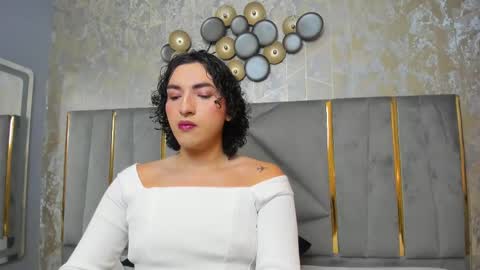 Snapshot of tomlondon_ chatting on February 23, 11:44 am   online show from February 23, 11:44 am