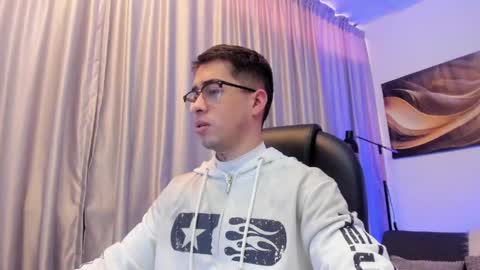 tommas_johnson online show from May 12, 11:52 am