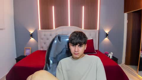 Tommy  online show from October 24, 4:57 am