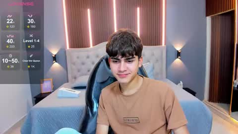 Snapshot of tommy18__ chatting on September 20, 4:26 am Tommy online show from September 20, 4:26 am