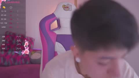 Blue  online show from November 5, 12:18 pm