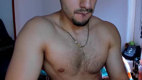 Twitter BreddTommy IG tommy bredd online show from December 22, 6:47 pm