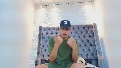 Tommy online show from June 16, 3:43 am