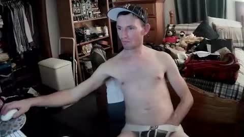 tommy_mcguire online show from December 3, 5:52 am