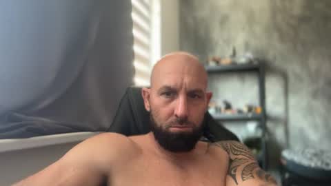 Thomas Fit online show from August 5, 12:57 pm