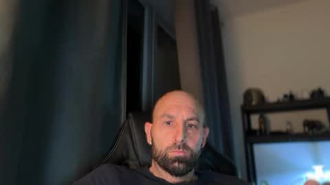 Thomas Fit online show from March 15, 6:55 pm