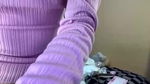 leyla  online show from February 18, 9:43 am