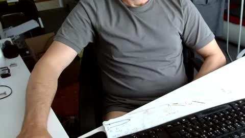 Tom online show from April 28, 9:46 am