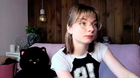 Melissa online show from June 12, 9:41 am