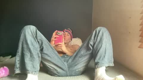 tony_dilusso online show from August 5, 9:01 pm