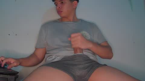 tony_marz online show from June 19, 4:07 am
